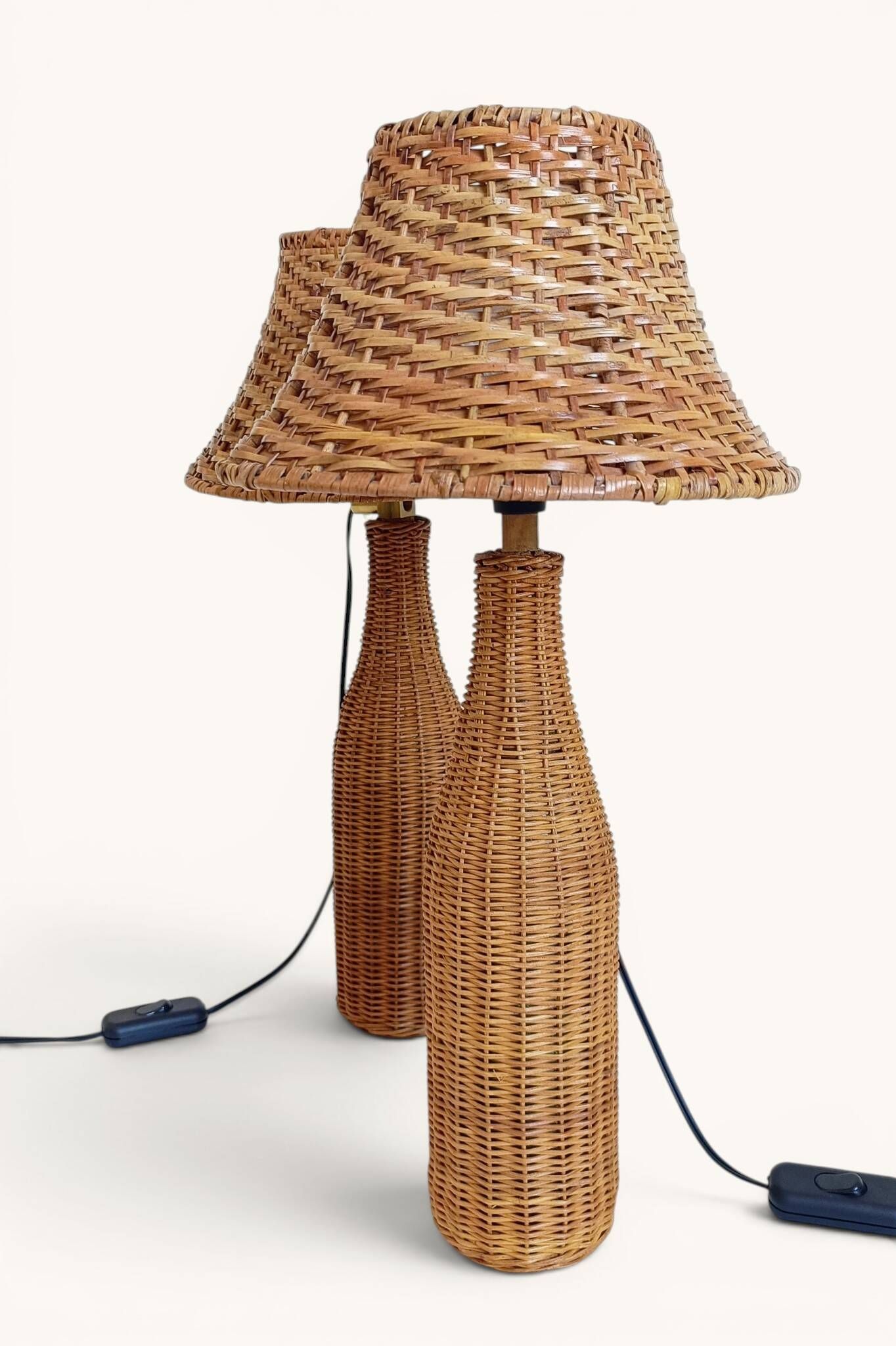 Pair of Table Lamps in Handwoven Wicker and Rattan, France, 1960s