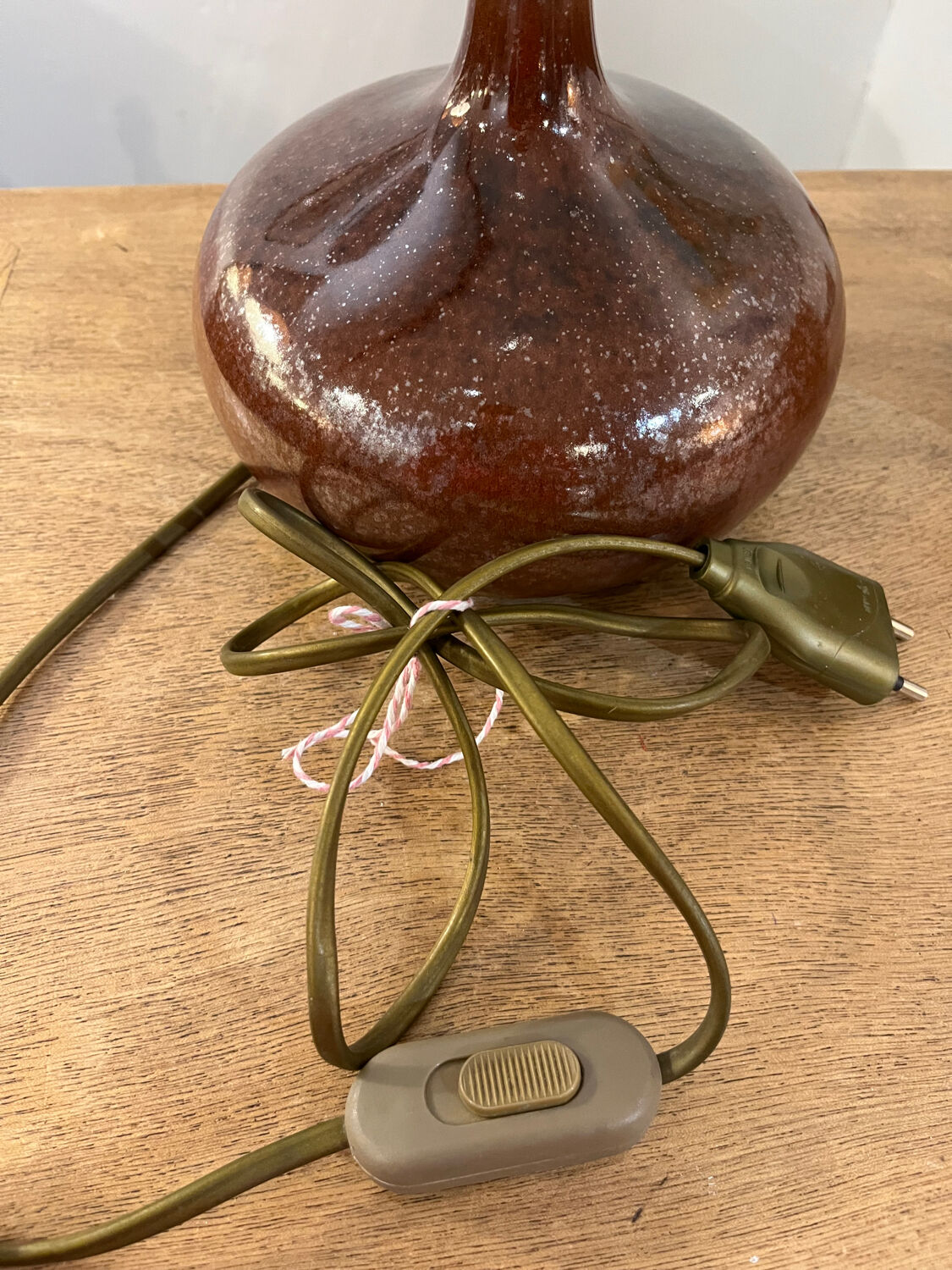 Glazed earthenware lamp base