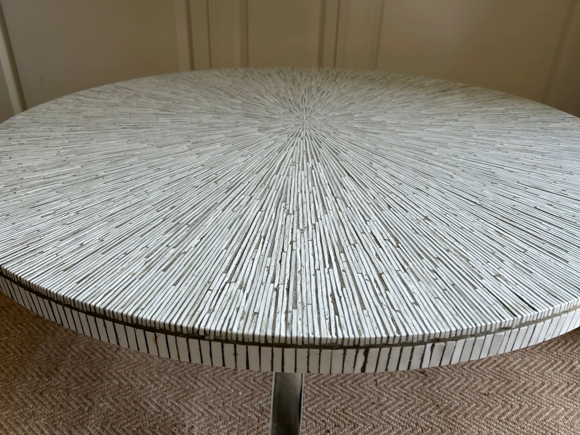 White ceramic mosaic table, Germany, 1970s, in the style of Heinz Lilienthal / Berthold Müller