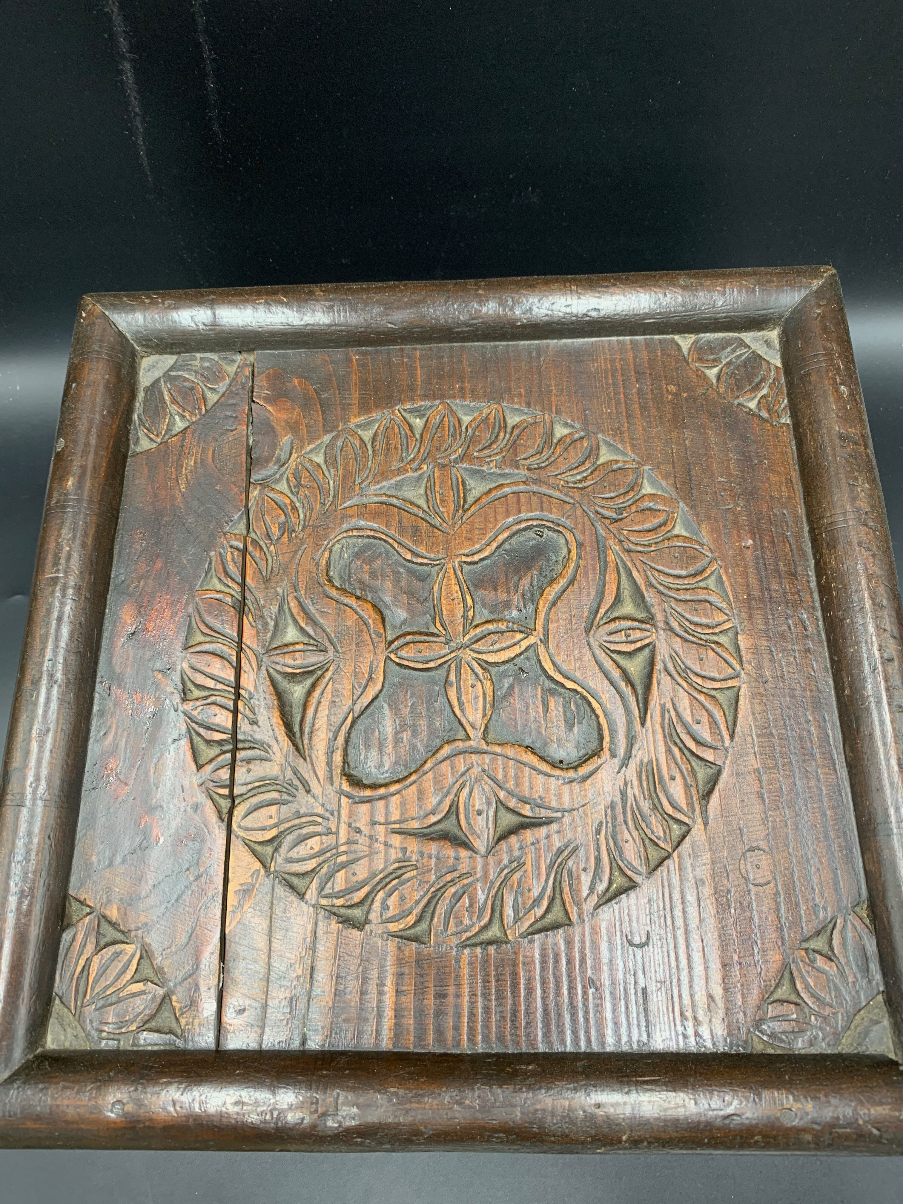 Coffee table carved from a rosette, Pakistan, Swat Valley