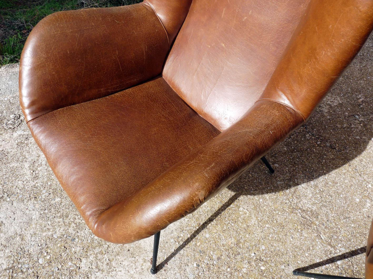 Paire de fauteuils vintage pieds compas années 60