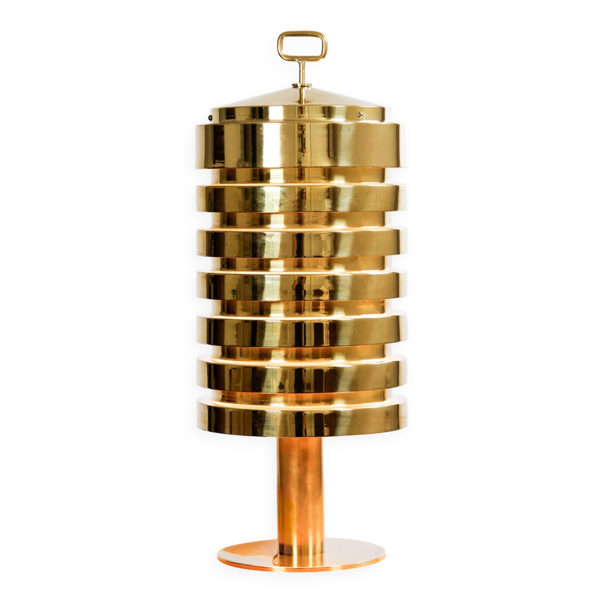 Hans Agne Jakobsson B99 table lamp. Circa 1960.