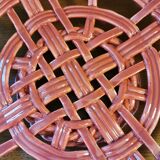 Vintage cup in braided pink barbotine