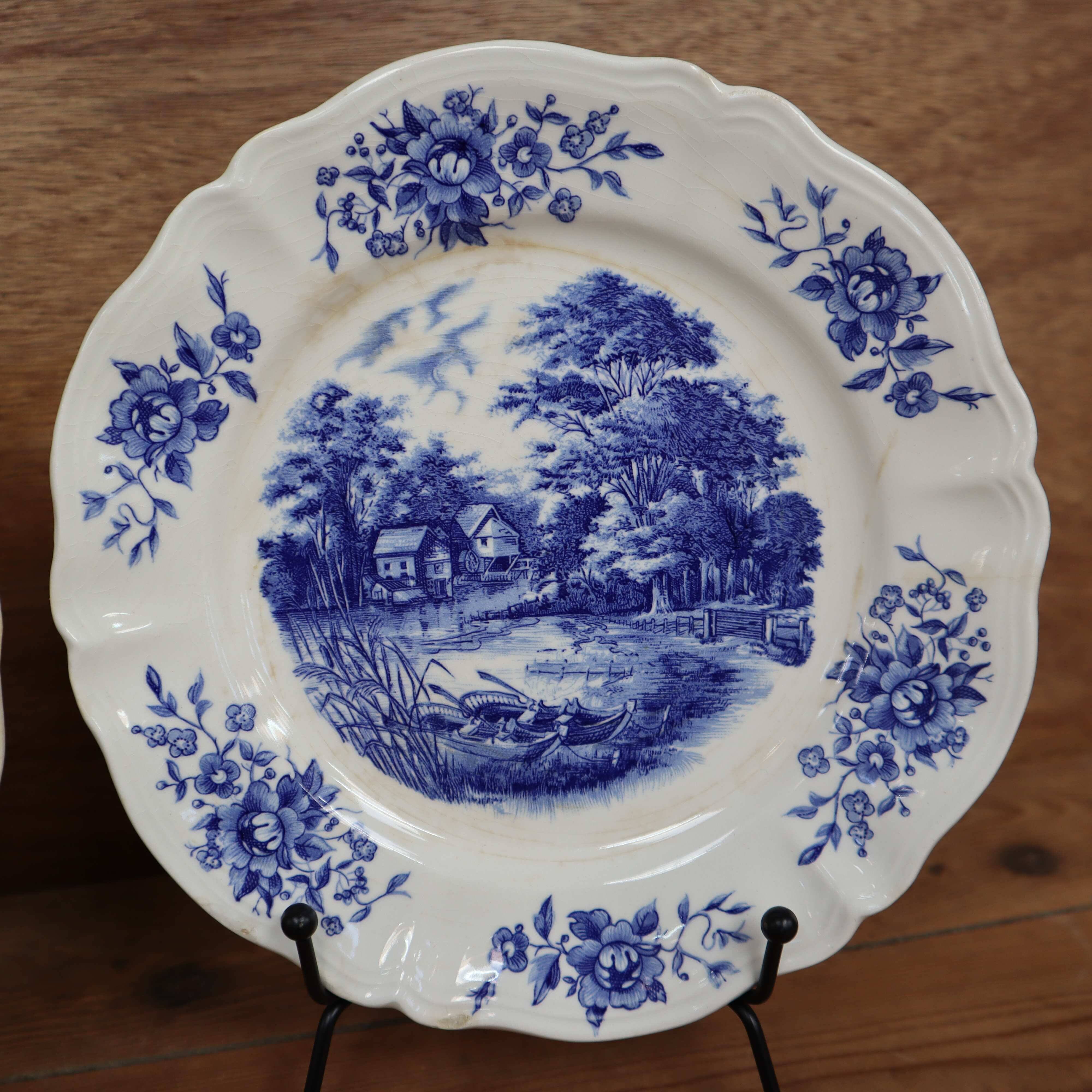 2 assiettes à dessert Sarreguemines modèle Romantic