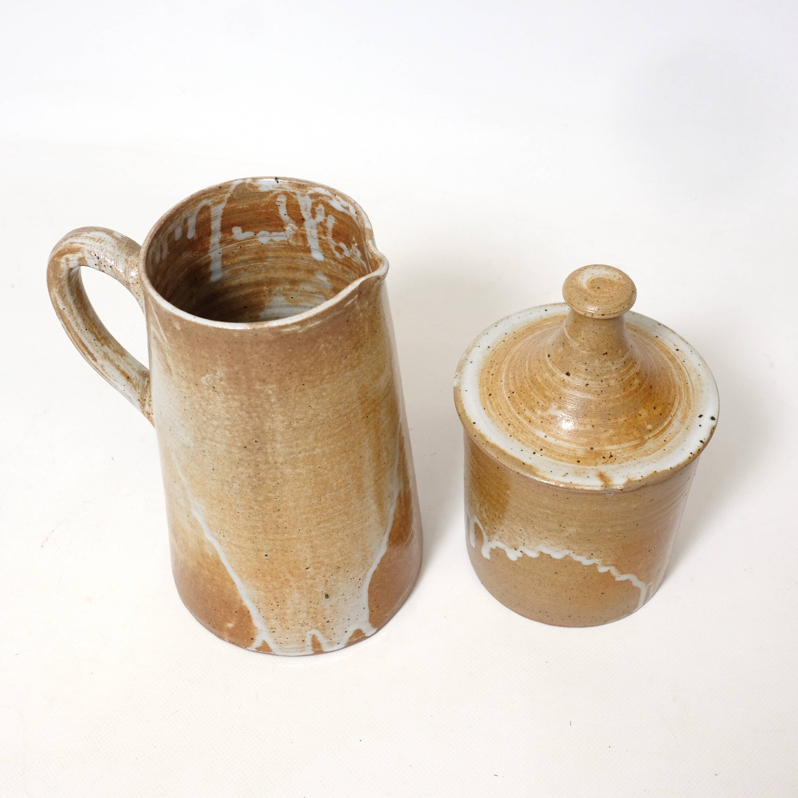 Ceramic pitcher and pot, French work from the 70s.