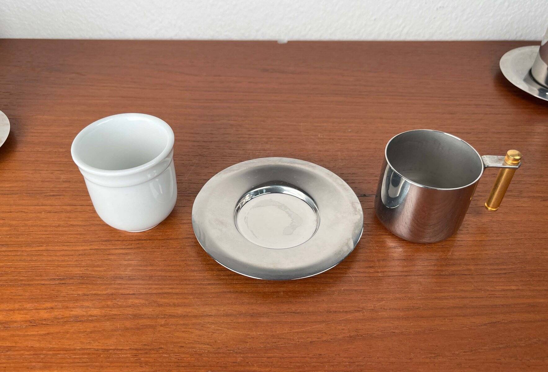 Espresso cups and saucers from the Italian postmodern Lavazza Oro series by Balzano, 1980s, set of 7.