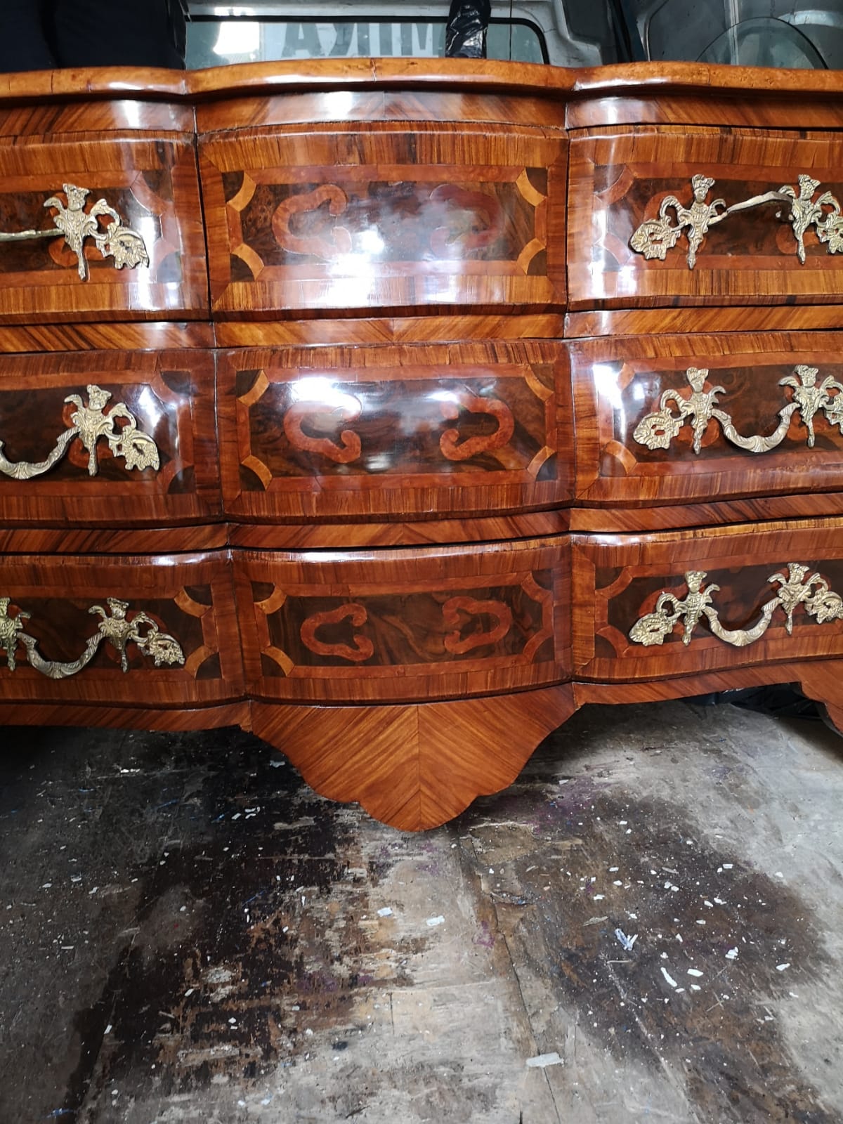 Commodity in so-called tomb with bronze handles