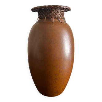 Vase céramique et osier