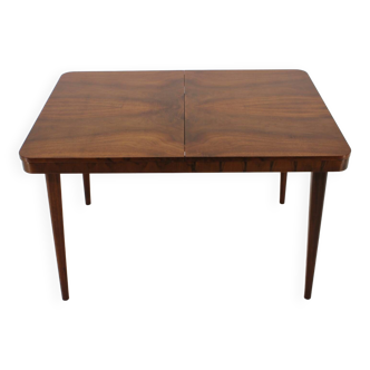 1940s Jindrich Halabala Extendable Dining Table in Walnut, Czechoslovakia