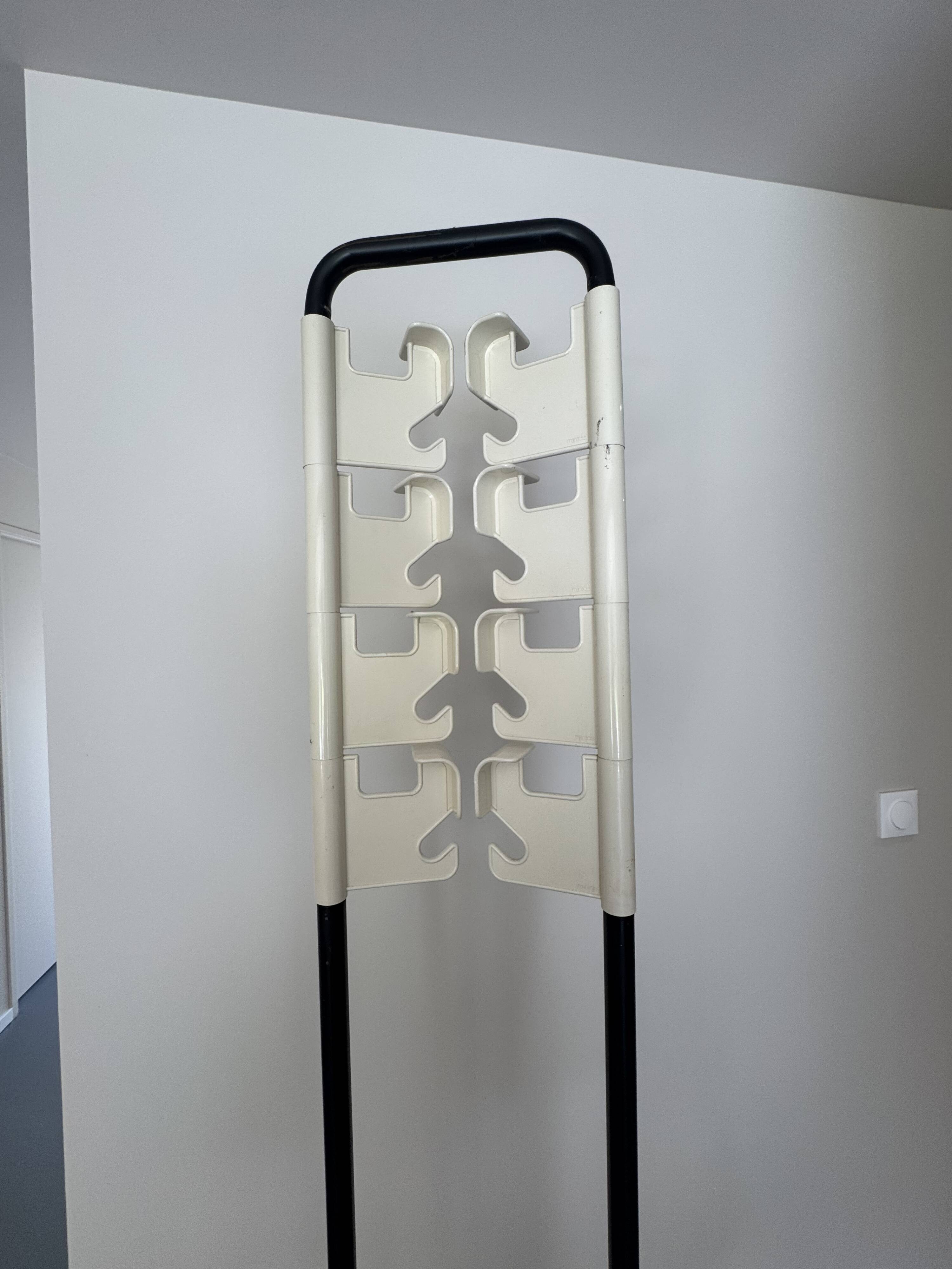Coat rack Manade signed by Jean-Pierre Vitrac