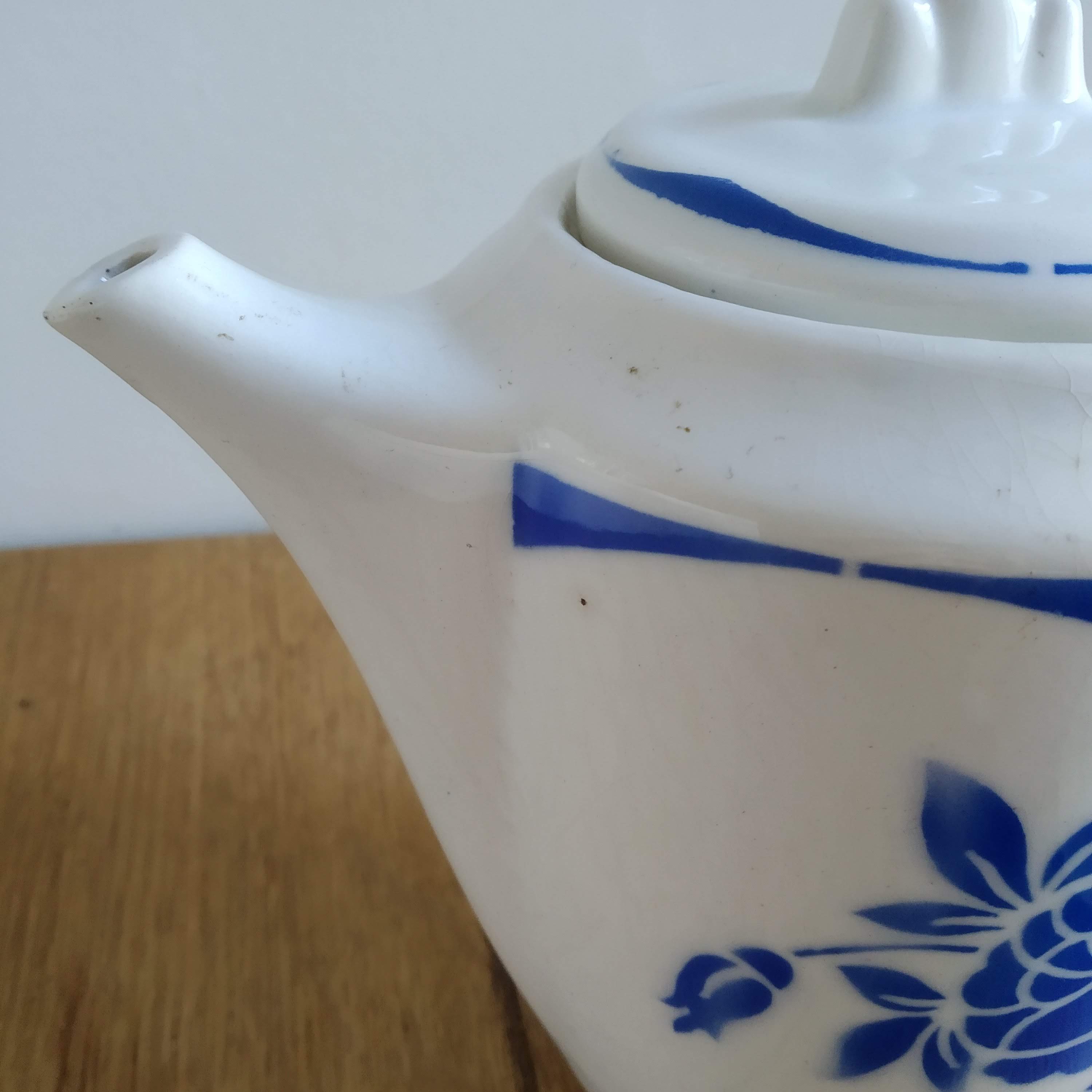 Corsica coffee maker and ravine set