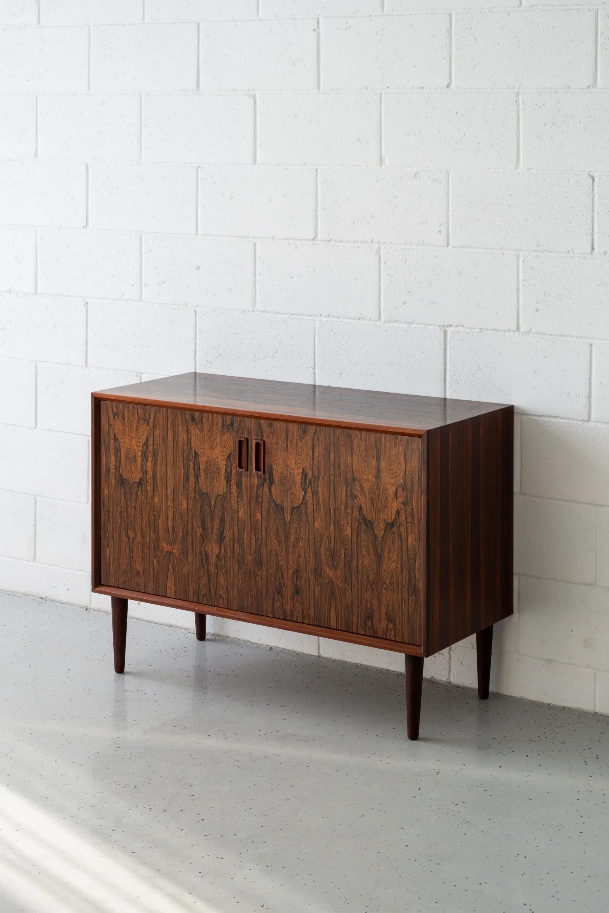 Cabinet en palissandre danois