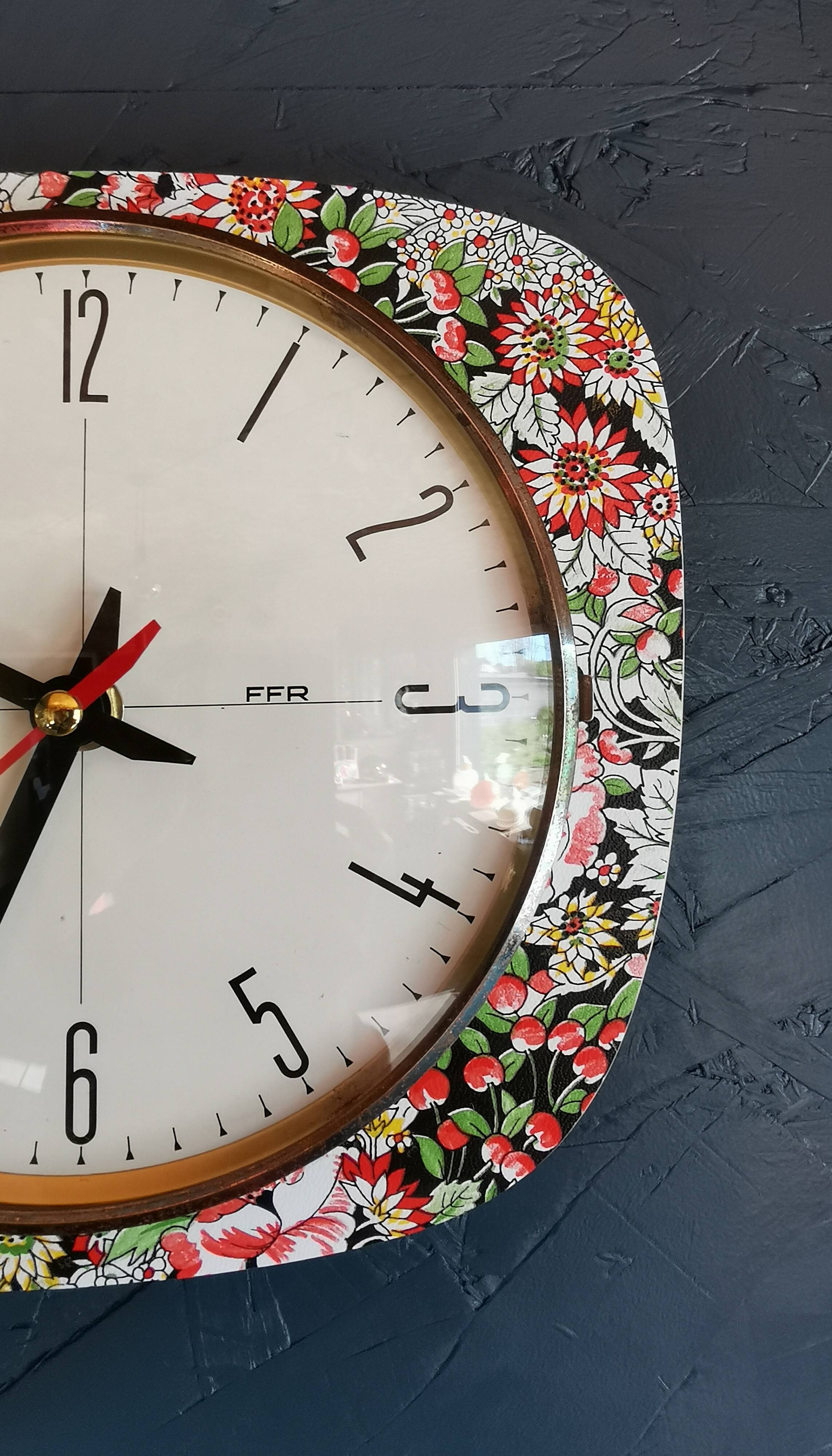 Vintage rectangular silent wall pendulum clock "FFR red flowers"