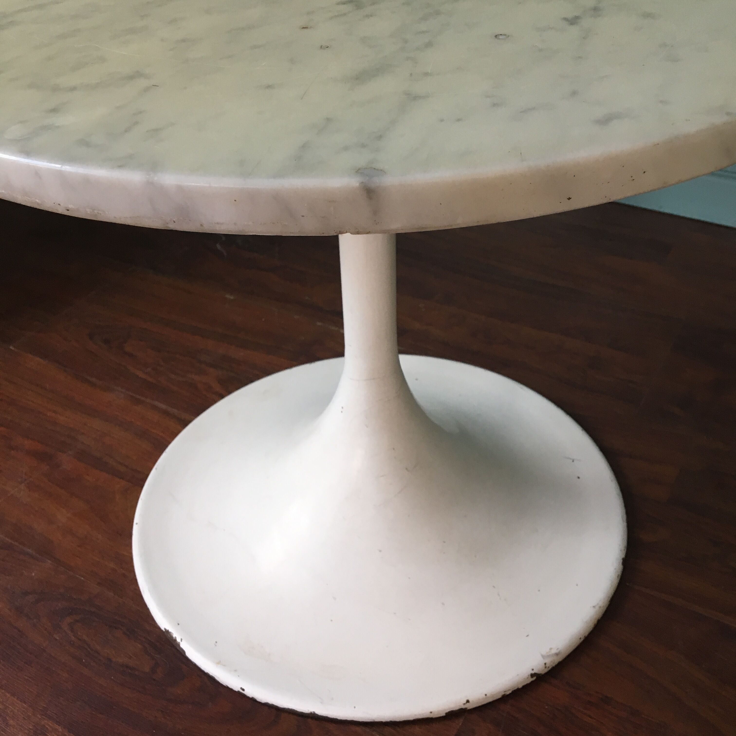 Pair of marble "Tulip" pedestals