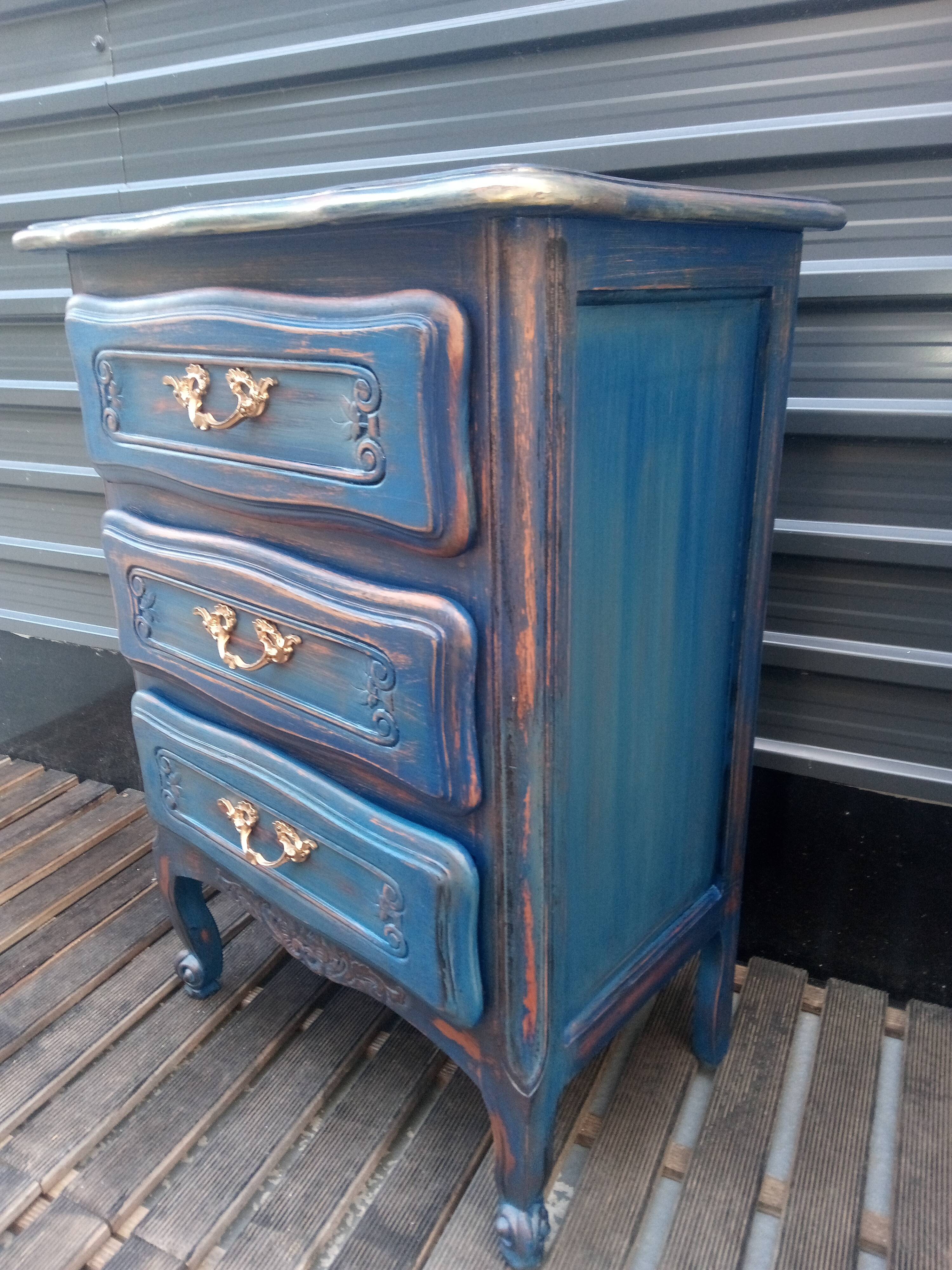 Chest of drawers erusted blue ceruse Louis XV style