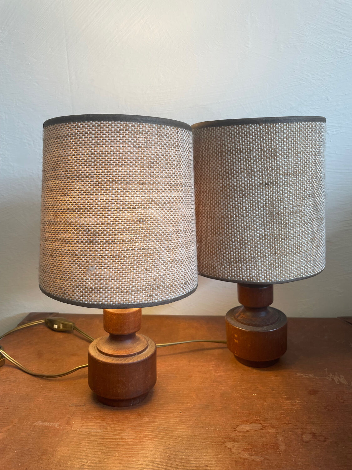Pair of wood and jute lamps