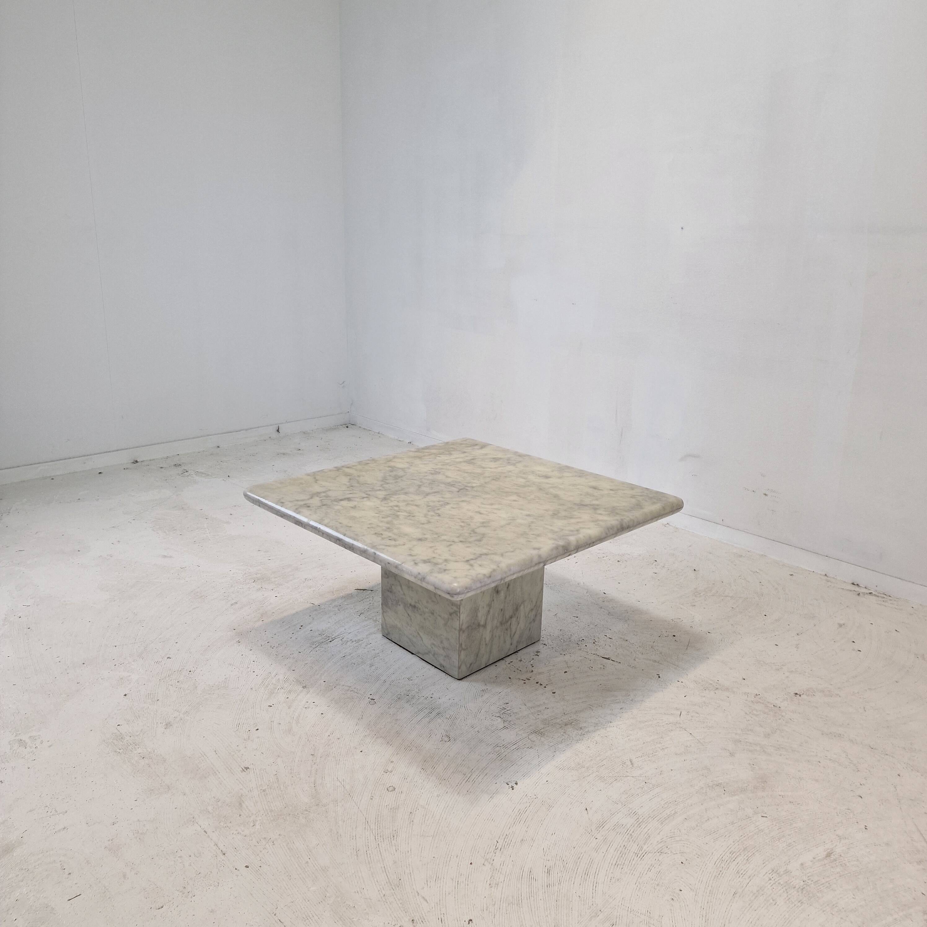 Italian Carrara Marble Coffee Table, 1980s