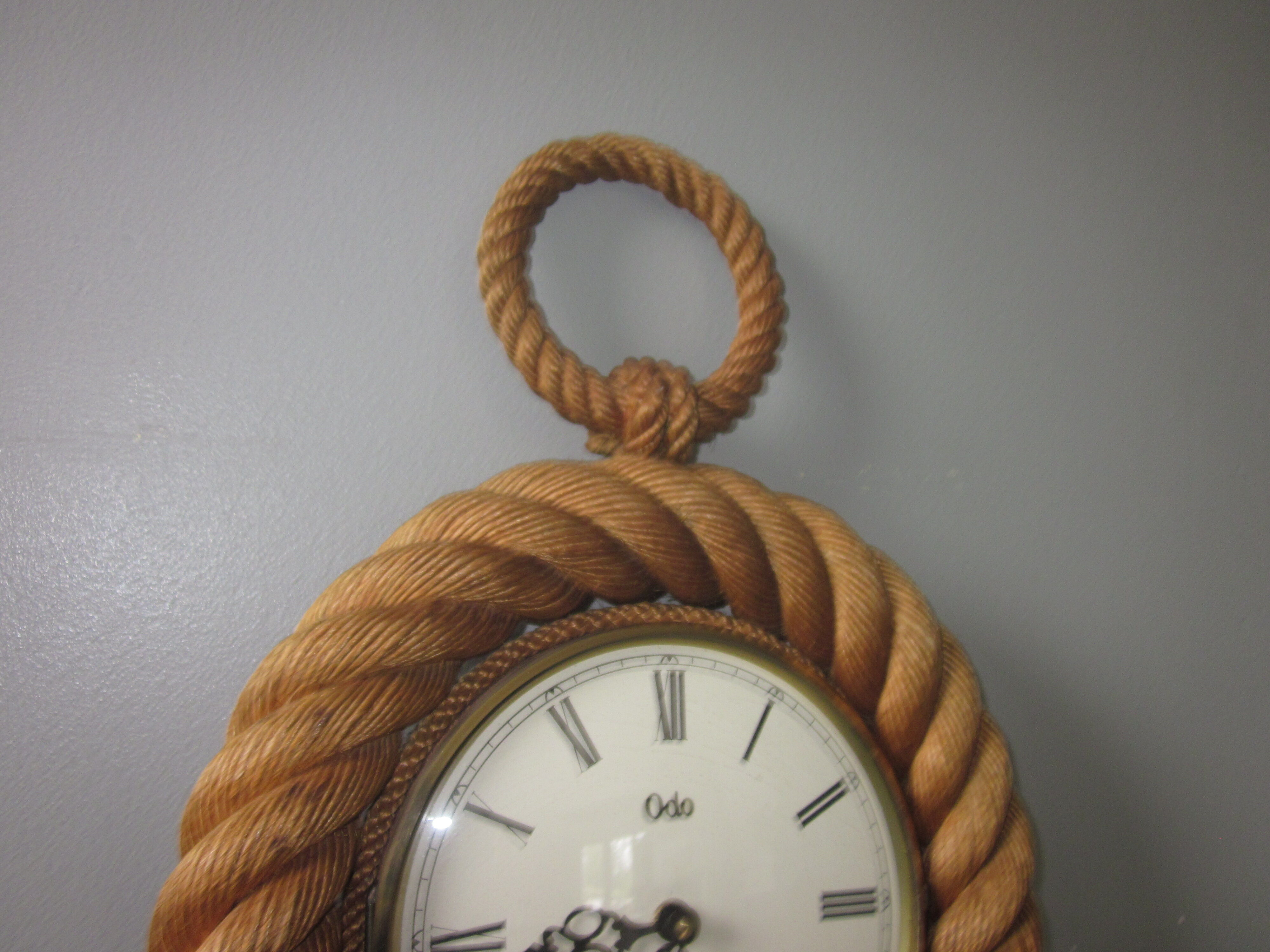 Vintage rope clock