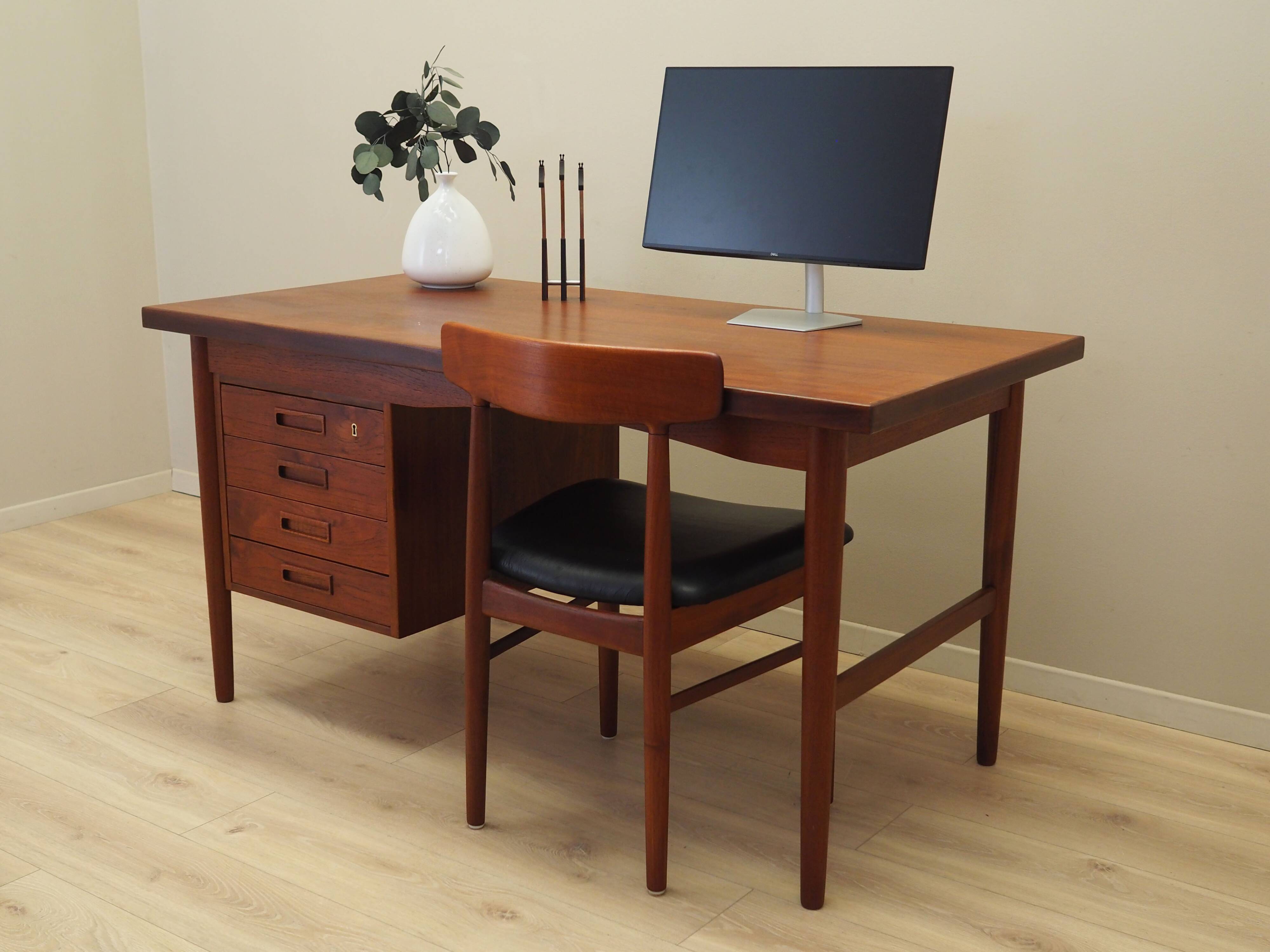 Teak desk, Danish design, 1970s, production: Denmark