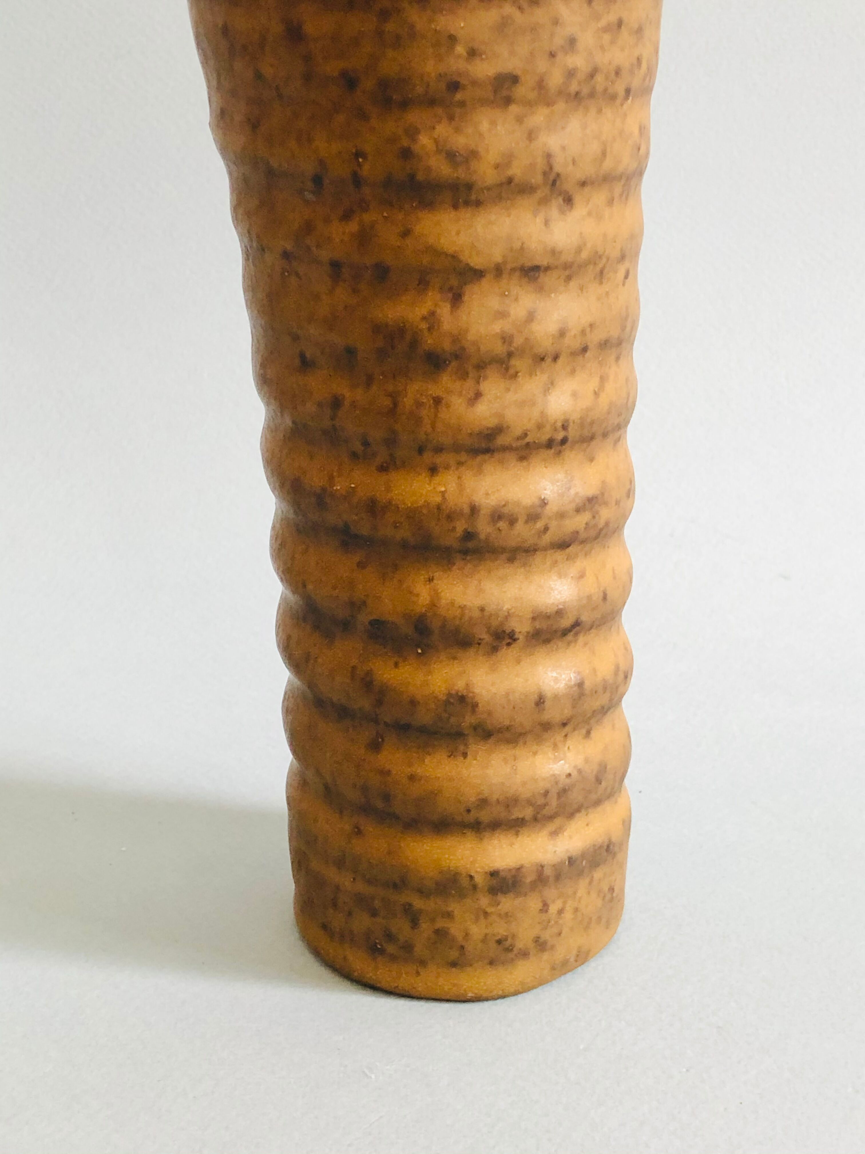 Vase soliflore en céramique brune H27 cm