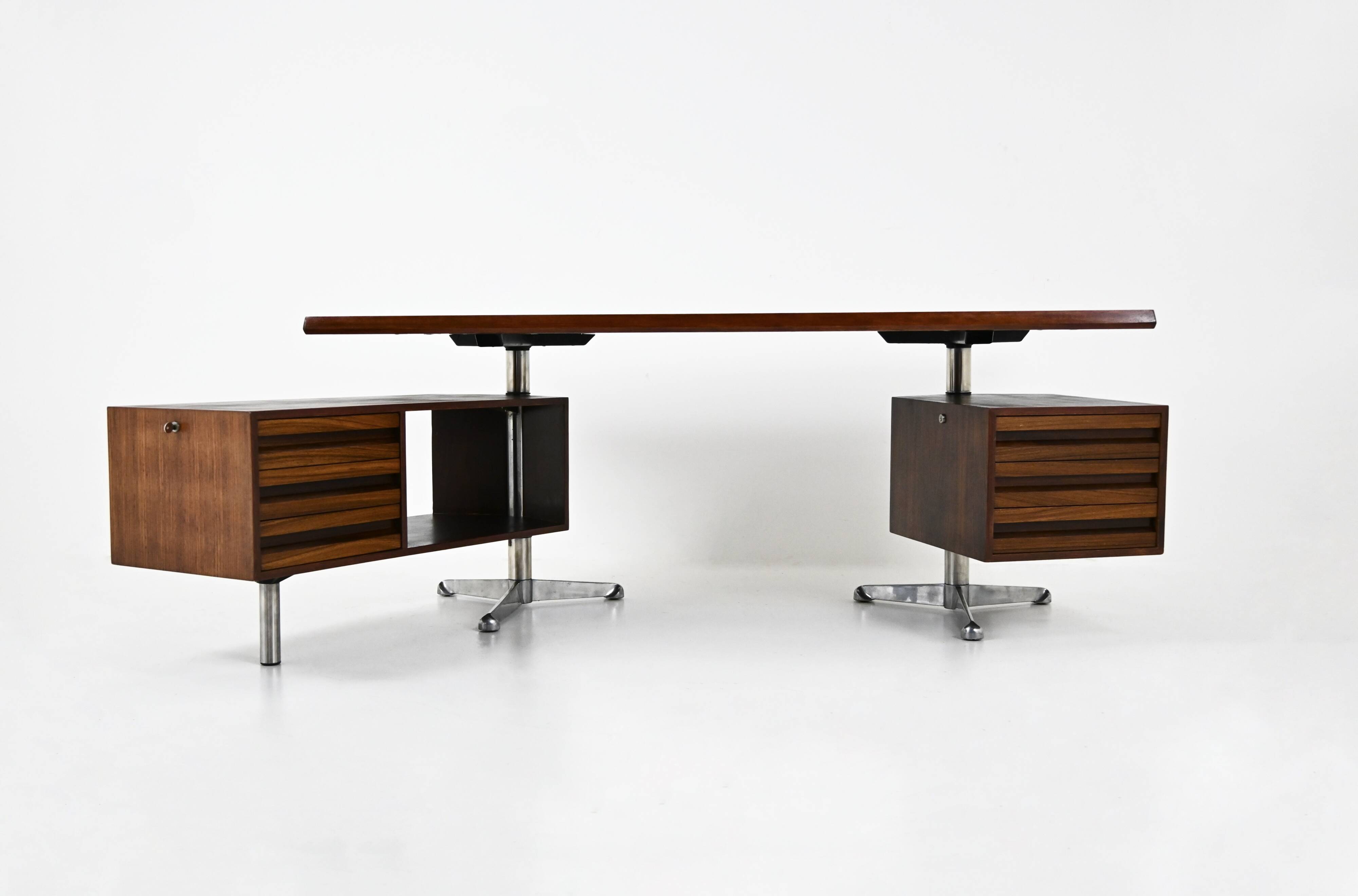 Desk by Osvaldo Borsani for Tecno, 1960s
