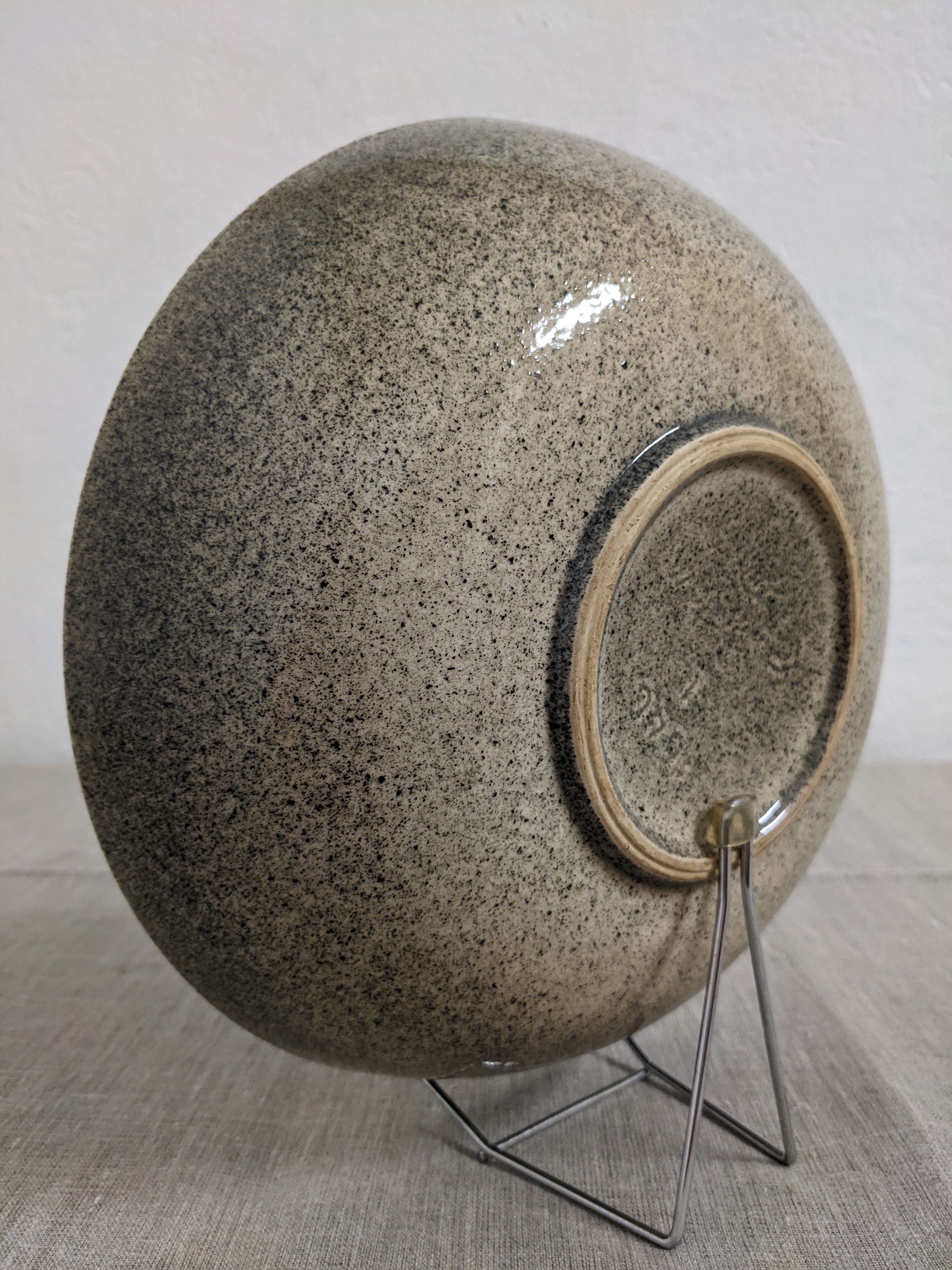 Hollow earthenware dish signed Gehel 50s/60s