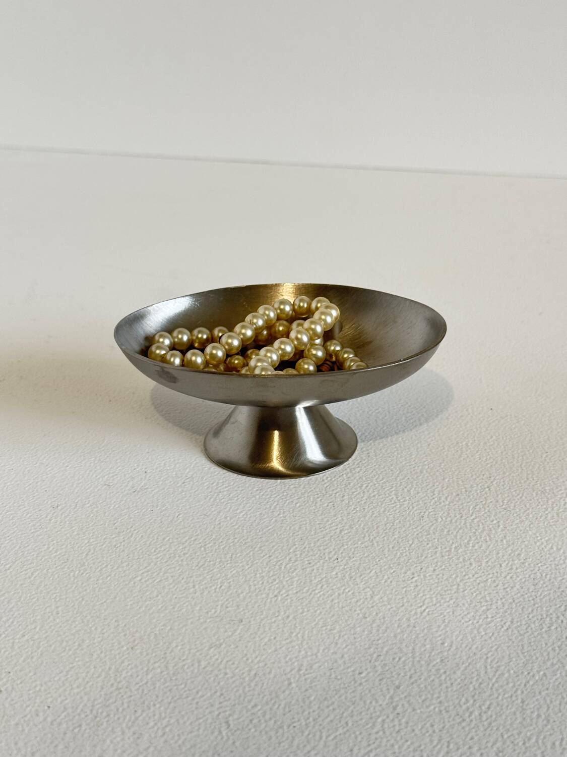 Set Of 6 Vintage Modernist Oval Shaped Small Ice Cream/Snack Cups
