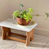 Tabouret vintage en hêtre et peint en blanc