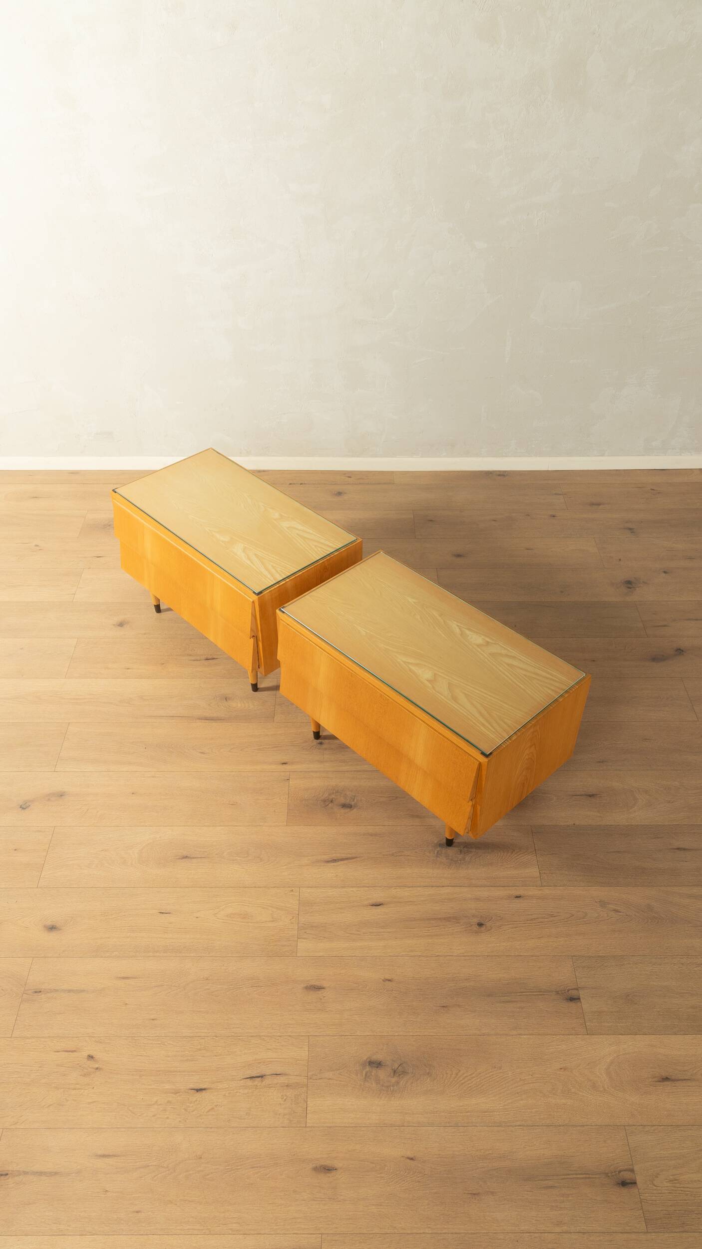 Elegant bedside tables from the 1950s, IDEE Möbel series by Erich Stratmann for Oldenburger Möbelwerkstätten