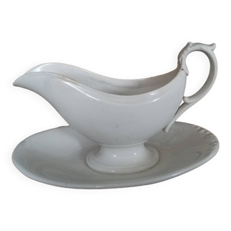 White earthenware gravy boat 19th Creil and Montereau