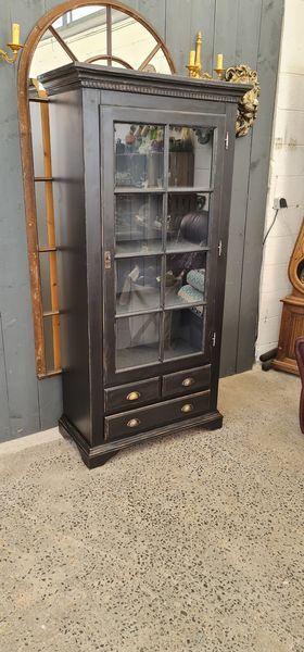 Showcase library patina black a door three drawers