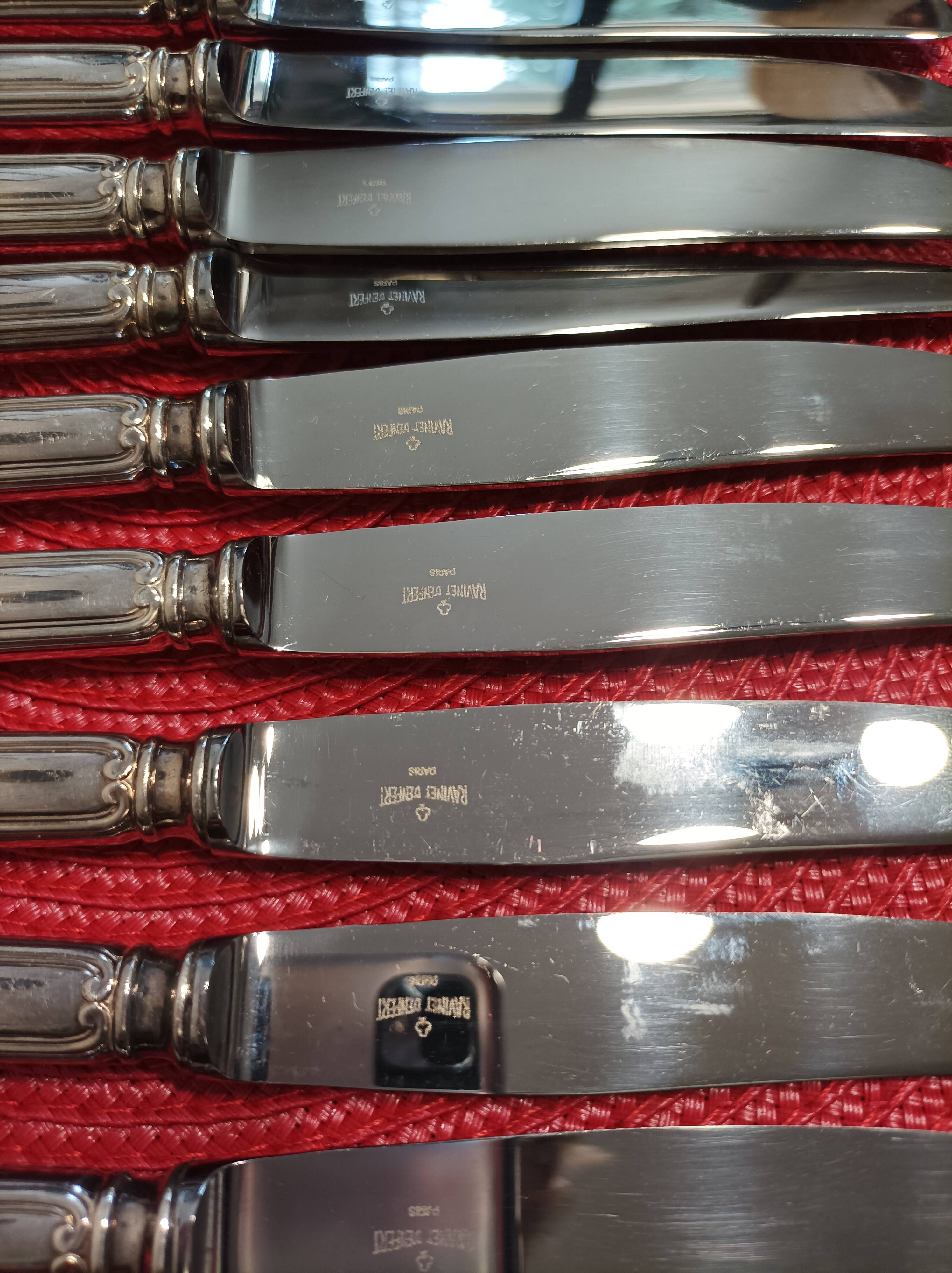 Set of 12 small knives in silver metal and stainless steel from the Ravinet d'Enfer Paris brand