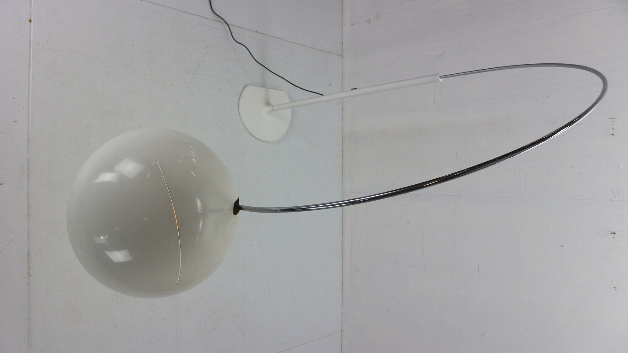 Floor lamp "Coupe" Joe Colombo for Oluce Production 1967, Italy