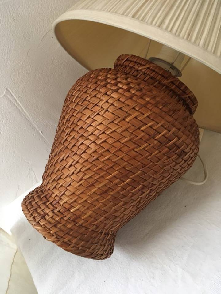 Wicker rattan table lamp