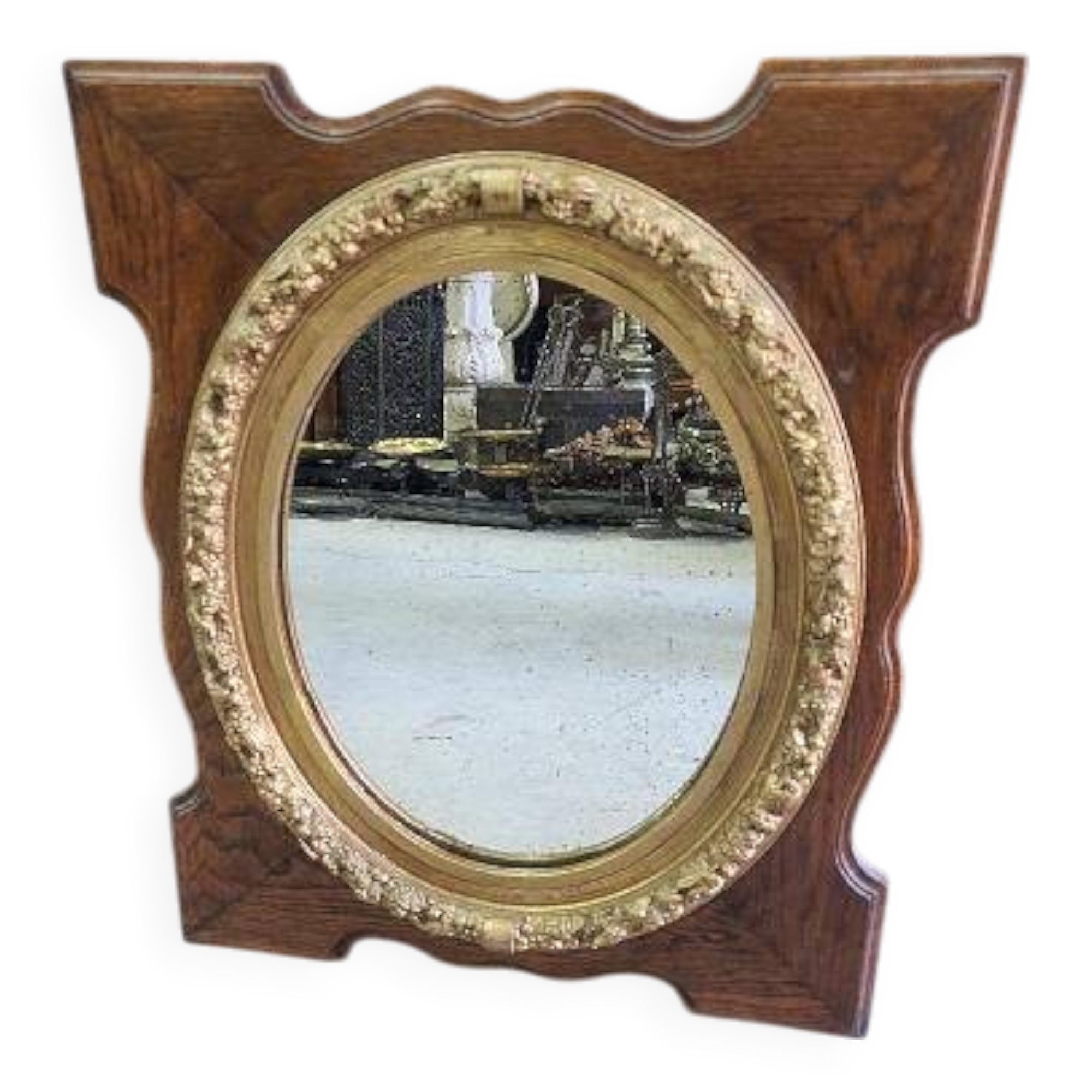 Wooden and gilded mirror with medallion center n°3
