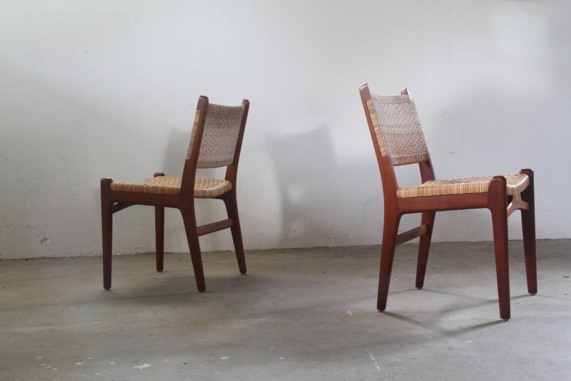 Hans J. Wegner dining chairs in teak model CH-31 by Carl Hansen & Søn