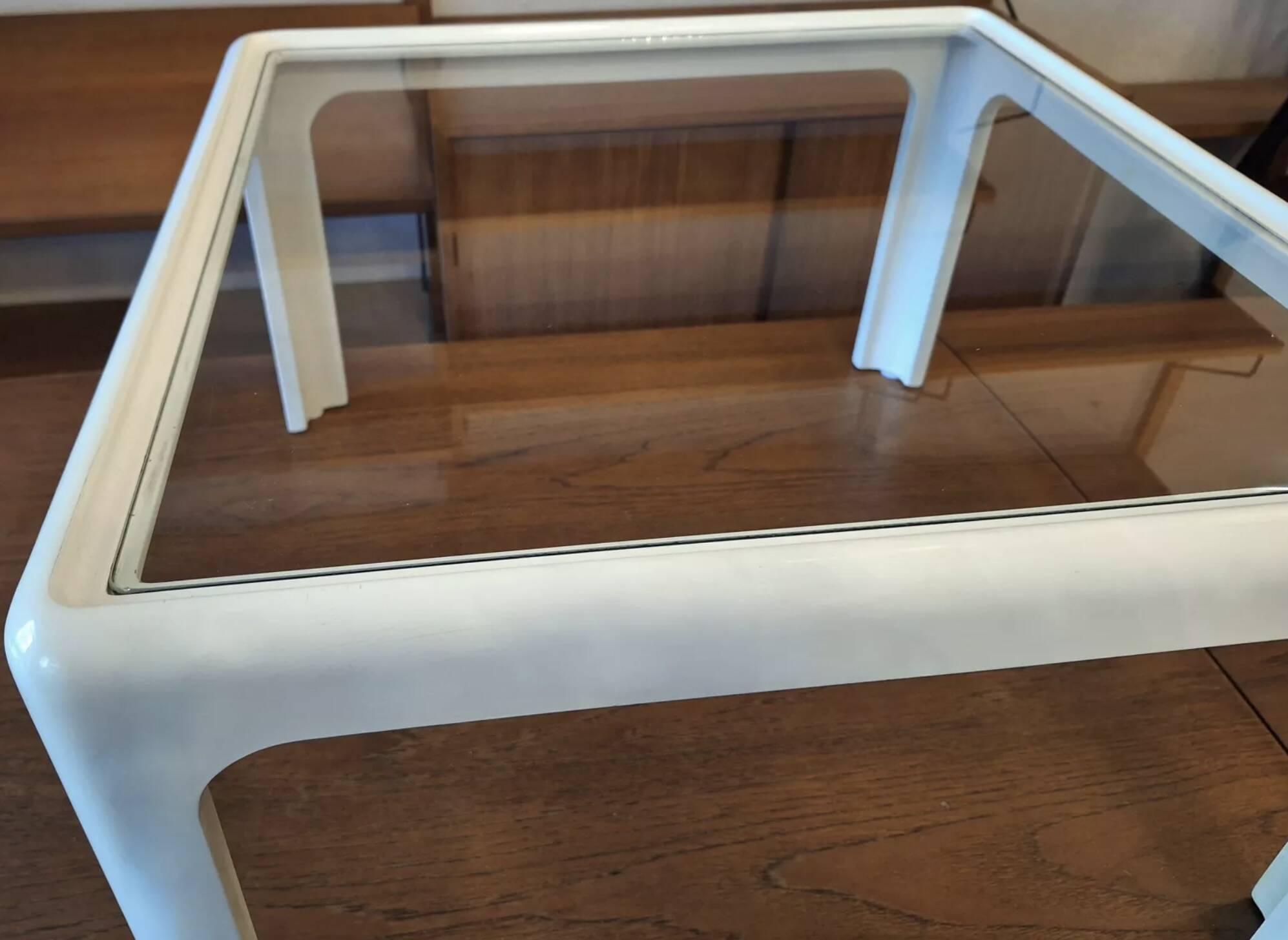 Coffee table in white lacquered wood with glass top, 1960s