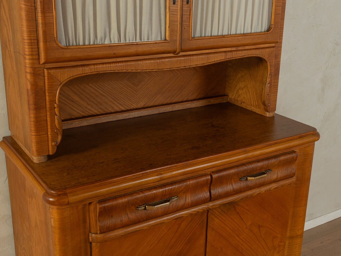 1930s Art déco kitchen cabinet