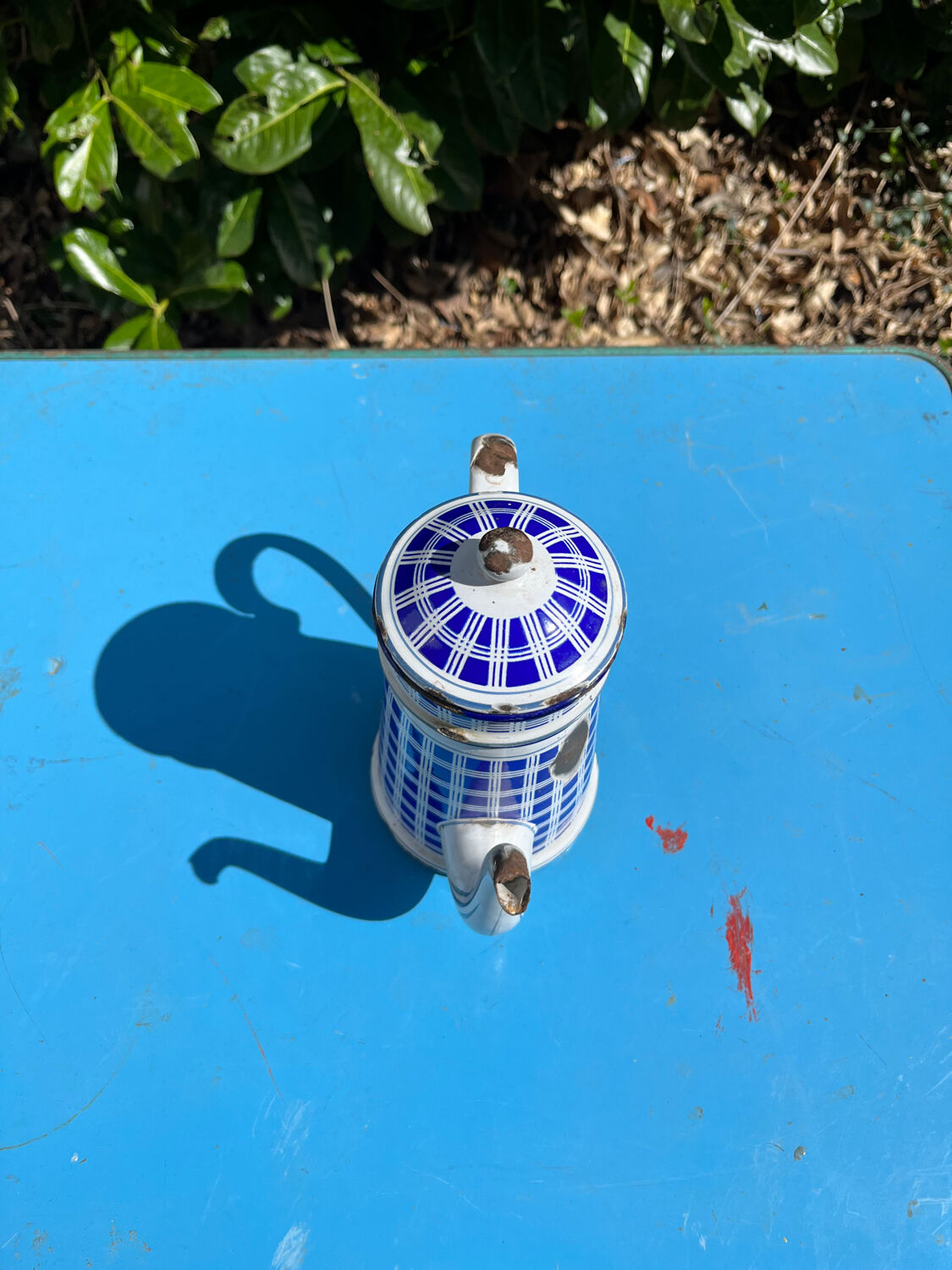 Enamelled coffee maker