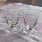 2 engraved glasses