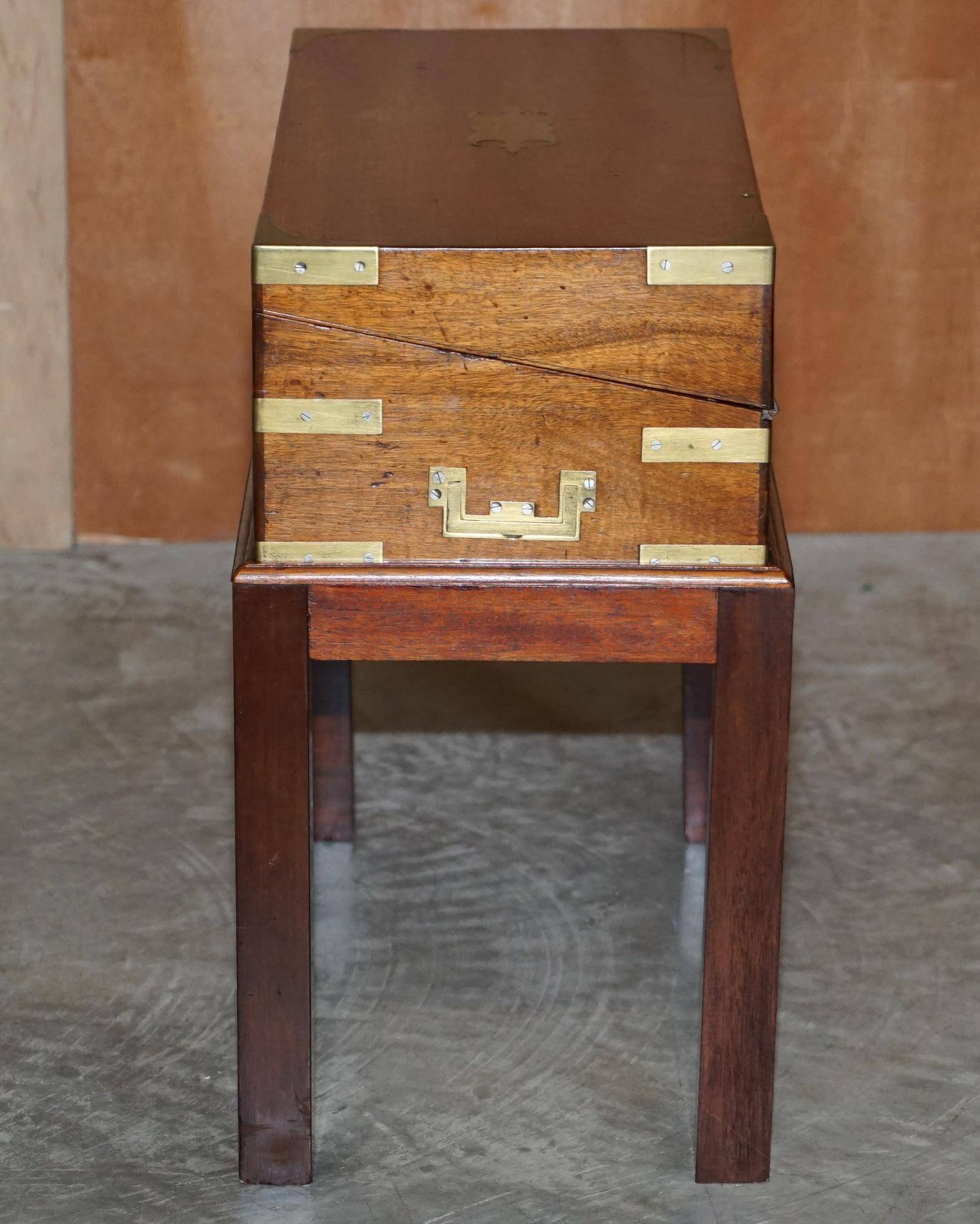 Victorian military slope desk made of hardwood