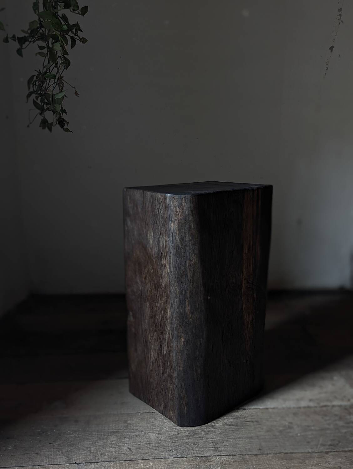 Old oak pedestal