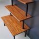 Etagère sur pieds en formica