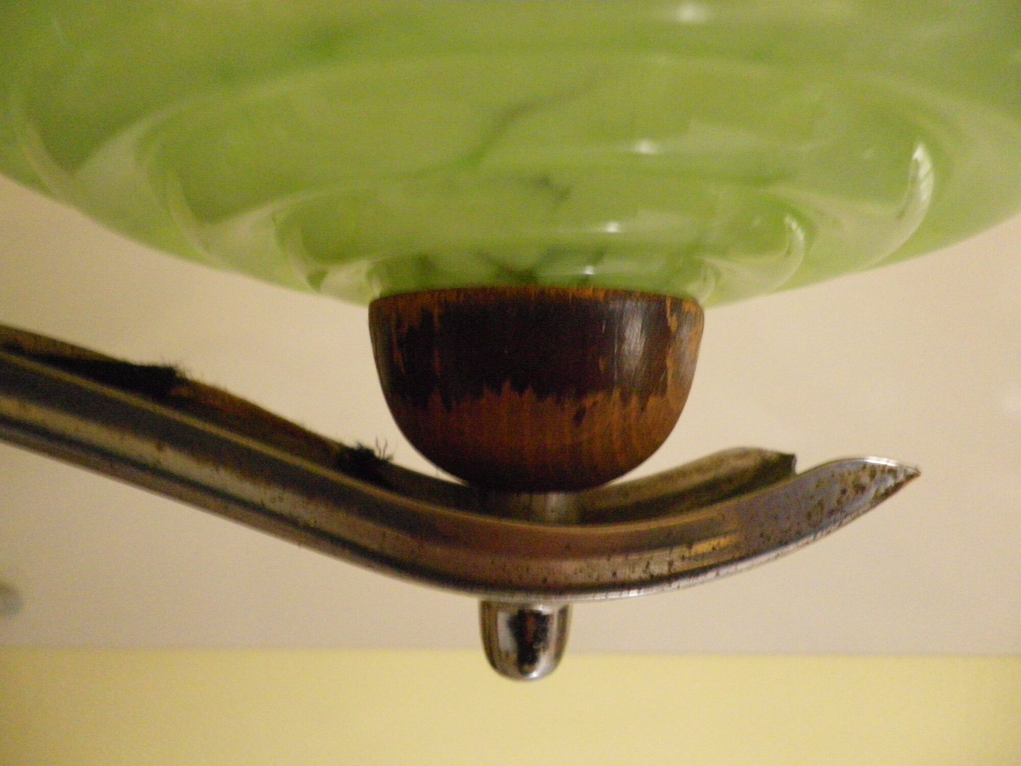 Lustre en opaline des années 1960