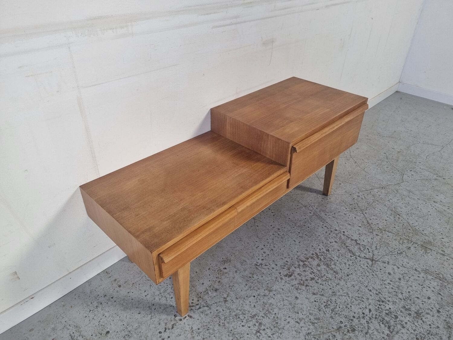Meuble d'appoint scandinave, années 60