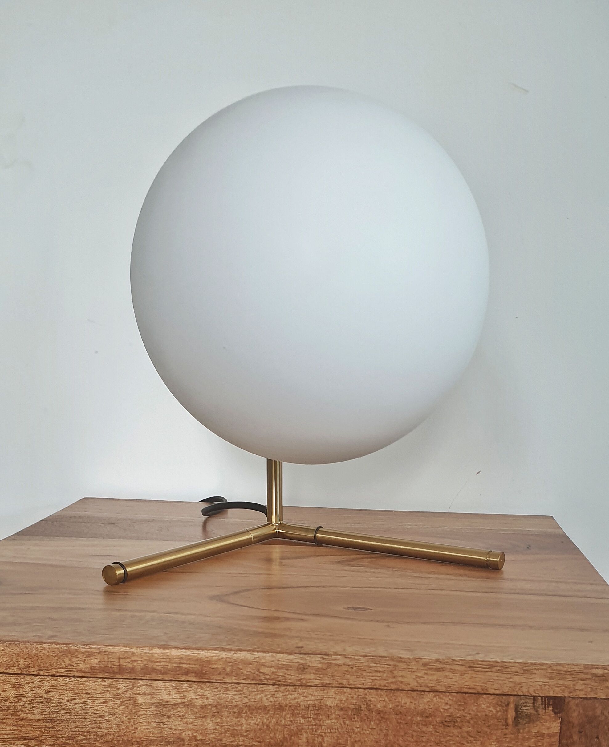 Brenda lamp -BSL Concept