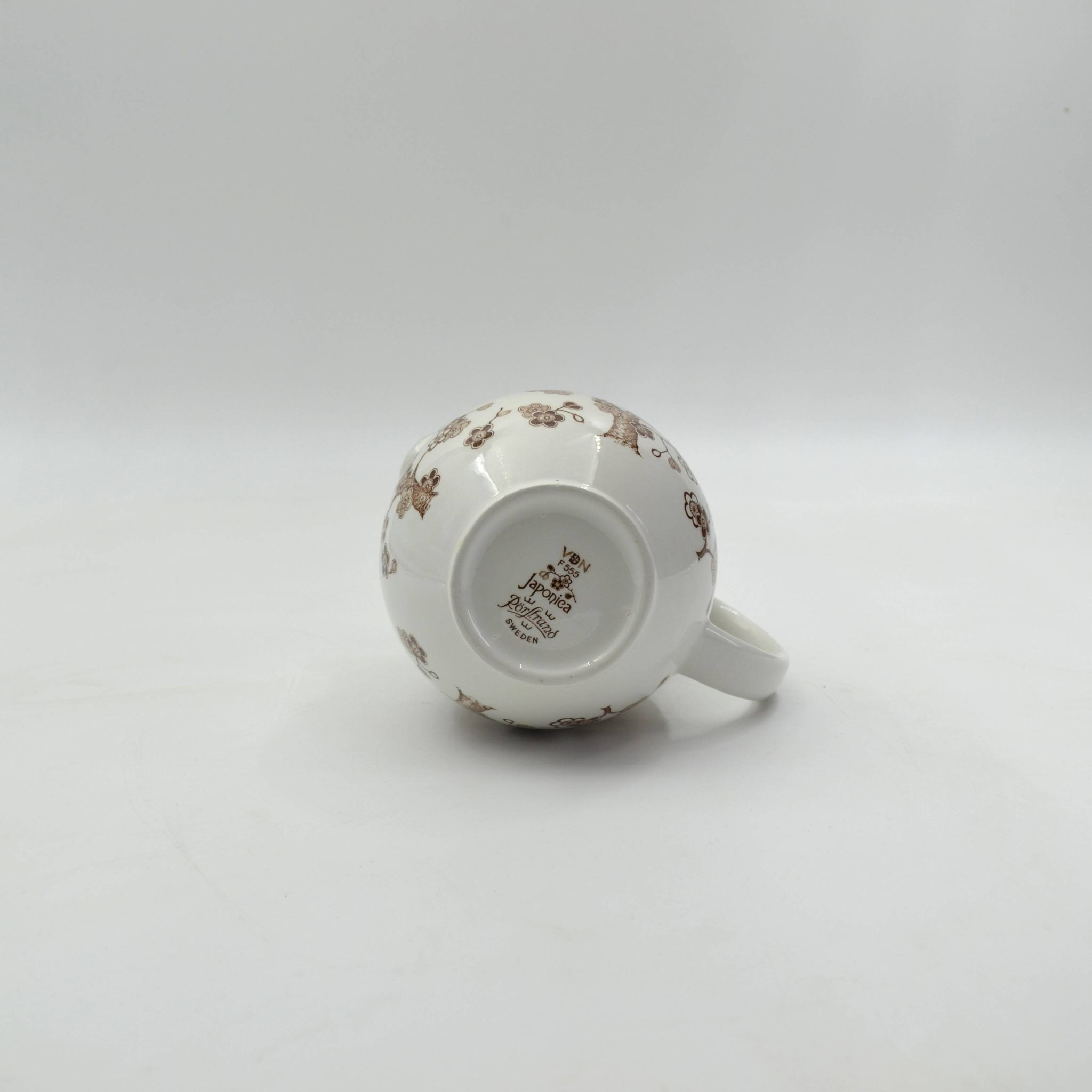 Ceramic jug from the Japonica series by Jackie Lynd for Rörstrand.