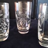 6 Verres à eau , orangeade ou bière en verre Décor gravé