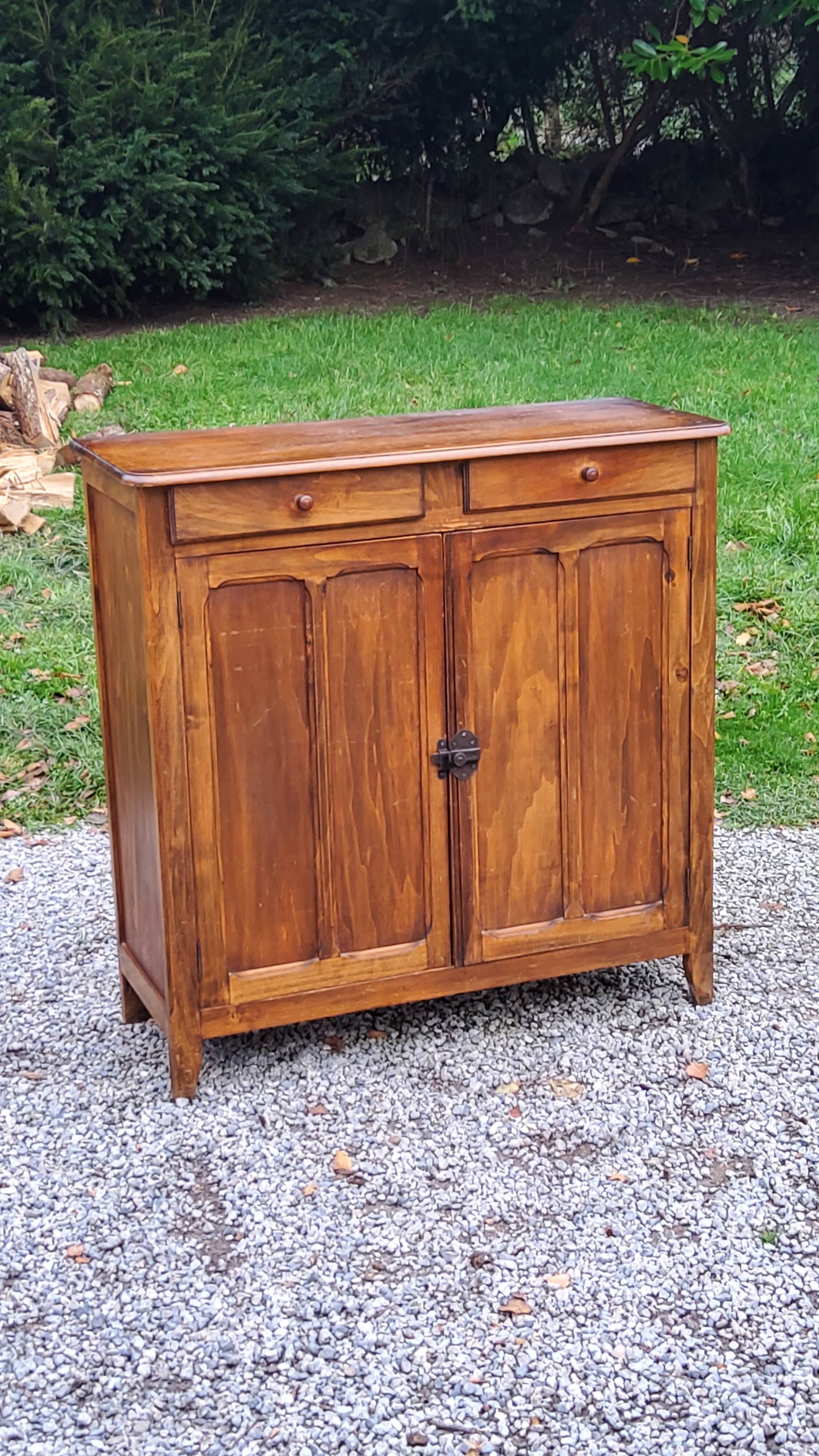 Parisian sideboard from the early 20th century, 2 doors, 2 drawers