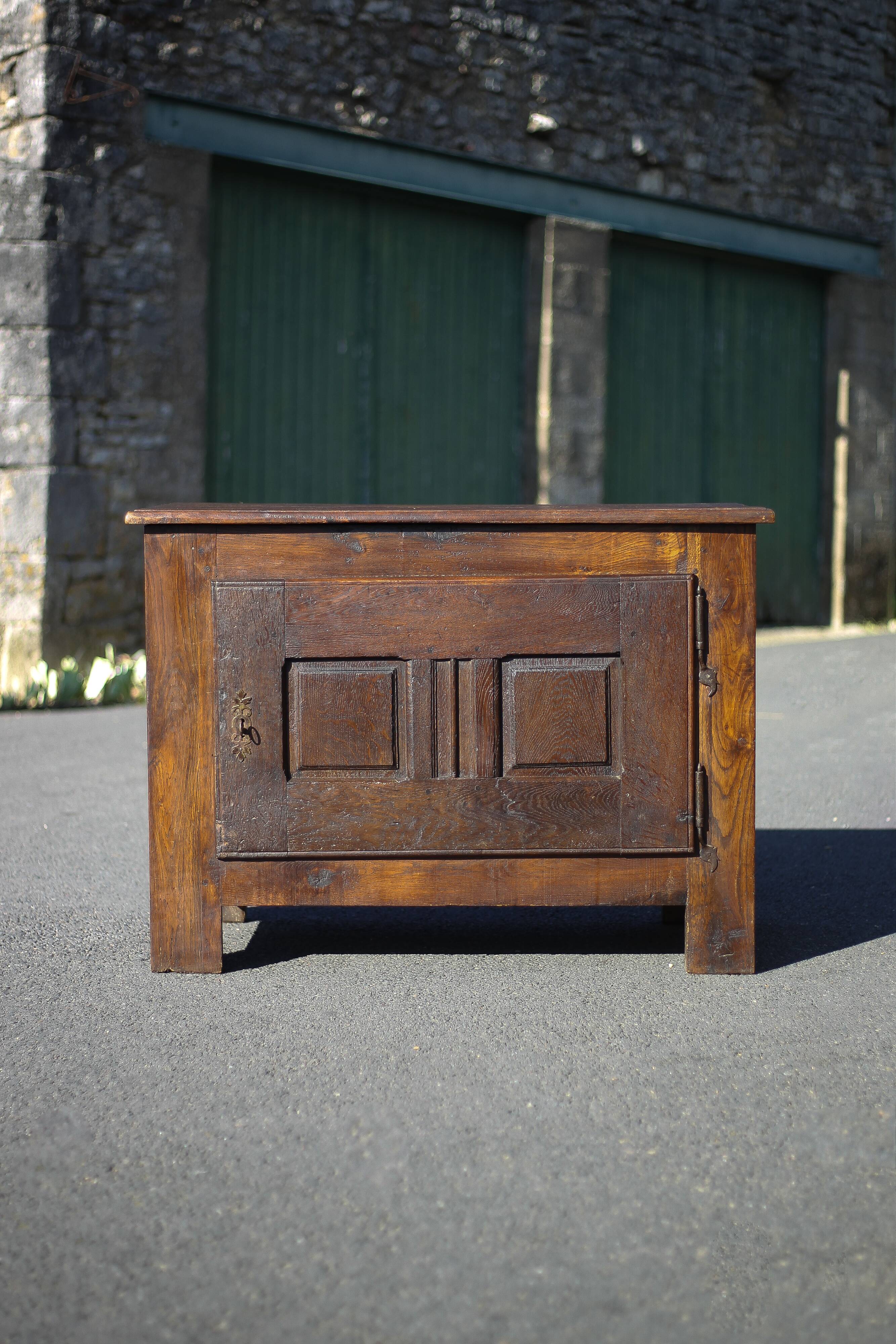 Antique wooden furniture, jam cabinet, walnut wood furniture, storage furniture, interior decoration